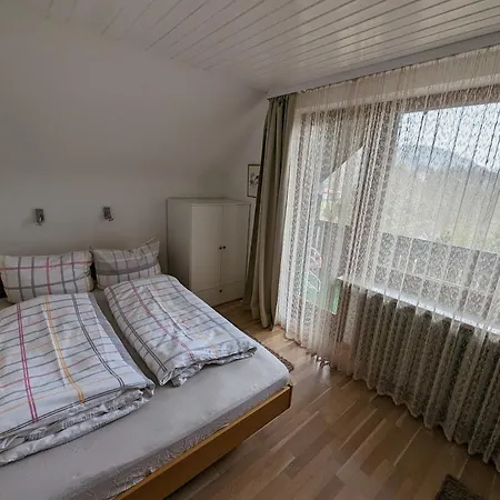 C4 Albmatte-fewo Sauna, Hallenbad Aussenbecken Massagen Nebenan